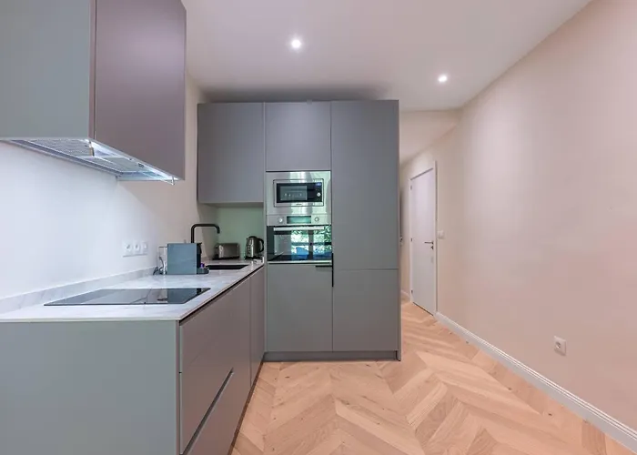 Minimalist Flat In The Heart Of The Costa Del Sol Марбелья