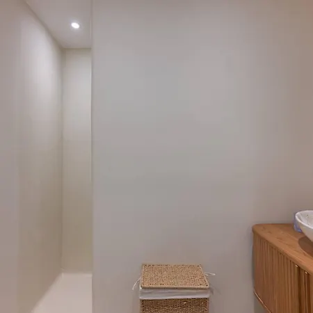 Minimalist Flat In The Heart Of The Costa Del Sol